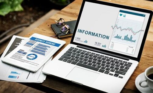 بررسی روش‌ها و تاثیر بازاریابی اطلاعات بر سودآوری کسب‌و‌کار در مجله فراز اس‌ام‌اس